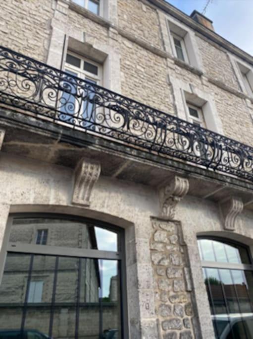 Appartement Centre Ville * Terrasse * Clim * Wifi * Haut De Gamme * Ангулем Екстер'єр фото